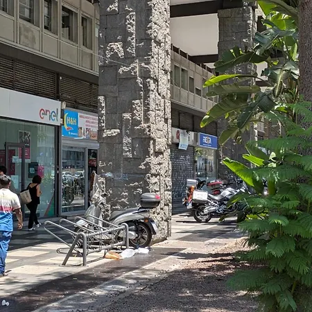 Etna Market View * Κατάνια